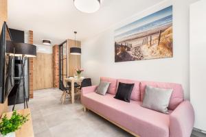 Pearl Marina Studio by Renters