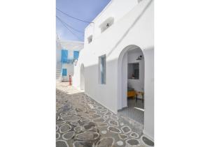 bougainvillea home at Plaka Milos Greece