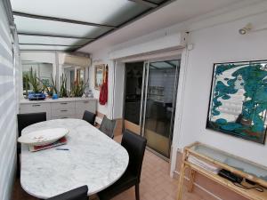 Nice Vue Mer 50m plage Parking