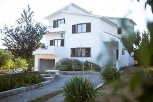 Holiday Home Pearl in Stone with Heated Pool