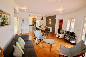 La Sella KN by CARLOSFERIEN