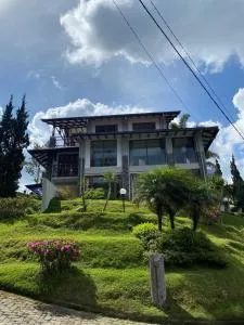 New Edelweiss Villa at Villa Istana Bunga - Cijangkar