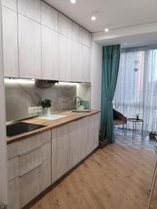 Люкс Яровиця 11 центр