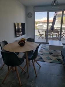 Appartements Appt T2 neuf avec piscine Le Lac : photos des chambres