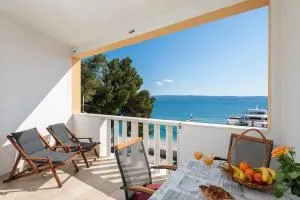 J.B. Beachfront Suites - Krilo