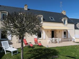 Maisons de vacances Holiday Home Ty Pors Ar Pagn - PEM119 by Interhome : photos des chambres