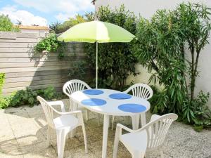 Maisons de vacances Holiday Home La Touche - IDR121 by Interhome : photos des chambres