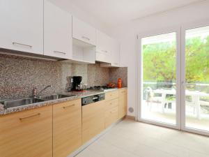 Apartment Fiore-2 by Interhome