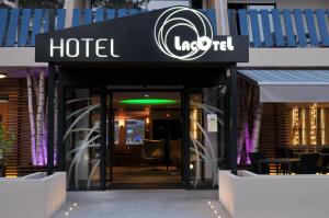 Hotels Hotel Logis Lacotel : photos des chambres