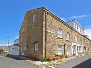 Holiday Home Carncrows