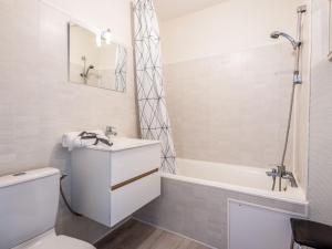 Appartements Studio Les Trois Iles-4 by Interhome : photos des chambres