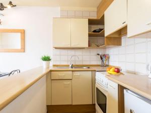 Apartment Pattaya-7 by Interhome