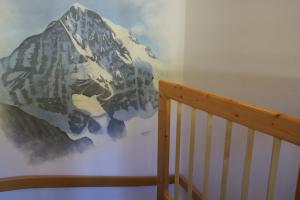 Excellent flat with a fantastic view of the Eiger!