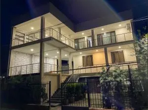 Hotel Charli - Kobuleti