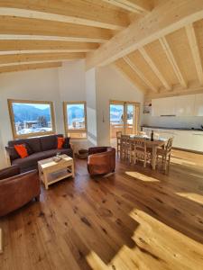 Alpen-Park Dachwohnung Ost