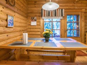 Holiday Home Kultapaljakka 3 by Interhome