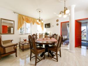 Apartment Tilia 2 by Interhome