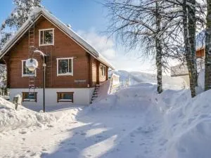 Holiday Home Alppikylä 3a paritalo by Interhome - Komula