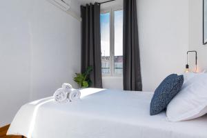 7 MEDECIN - Place Massena - Central 2p - Lumineux - Climatise