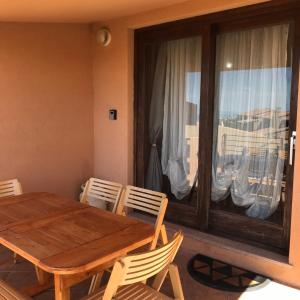 Casa di Maia, piscina, posto auto e giardino img11