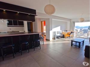 MODERNO DEPARTAMENTO CON VISTA AL LAGO