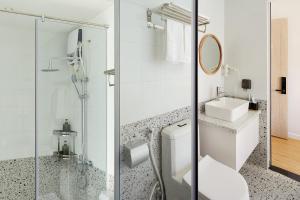 Deluxe giường đôi Có ban công (Balcony Deluxe Double)