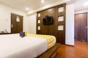 FabHotel Sholas Residency I - Nr Rose Garden