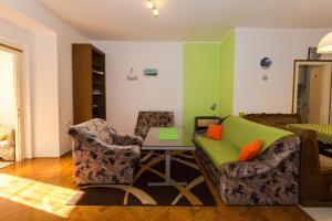 Apartment Maestral near the Beach