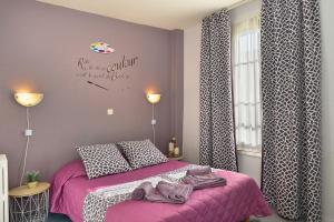 Hotels Le Sauvage : Chambre Double avec Salle de Bains Privative