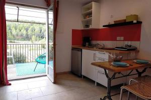 Appartements Le Figuier appart 2-3 pers en plein vignoble avec piscine privee a 30mn des gorgesdu Verdon et des plages : photos des chambres