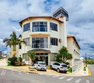 Ferian Plaza Hotel - 莫吉米林