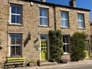 Milton House Studio Apartments Askrigg - Gunnerside