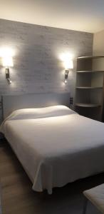 Hotels Beaune Hotel : Chambre Double