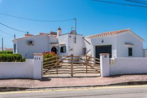 Villa Limon by Villa Plus