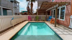 Four-Bedroom House room in Neptune's Retreat townhouse