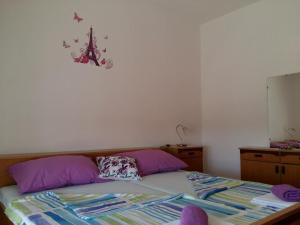 Apartments with parking space Vrsi, Zadar - 14211