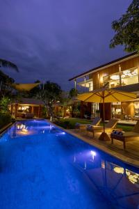 Villa Kimaya - 5-bed Berawa Luxury Villa with complimentary pool fence