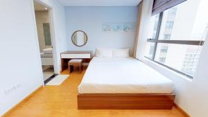 HongKong Tower managed by Lily Home