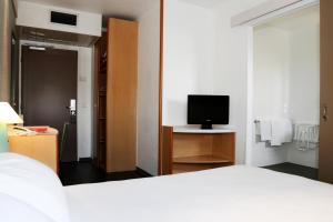 Hotels ibis Orange Centre : photos des chambres