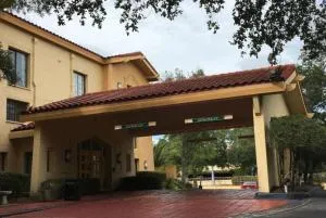 Days Inn by Wyndham Gainesville Florida - Gainesville