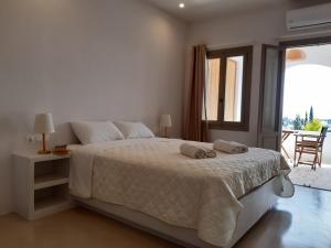 SORINA Beloved Rooms Spetses Greece