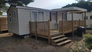 Campings MHVACANCES LOUENT PLUSIEURS MOBILHOMES DANS CAMPING 4 ETOILES A 200m DE LA PLAGE ET CURE THERMALE : photos des chambres