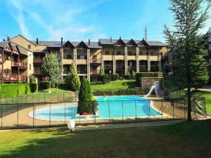 Appartements Planta baja con piscina en Caldegas : photos des chambres