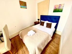 Nature Chiado 2- Cozy Little Double Room with shared bathroom