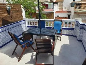 Private townhouse with roof terrace close to the beach - Málaga