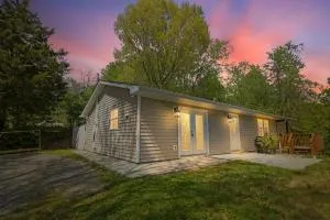 Captain Puddle Pirate's Hideaway - Near All Sevierville & Pigeon Forge Attractions & Great Smoky Mountains NP home - New Era