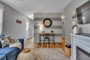 Captain Puddle Pirates Hideaway - NearSevierville & Pigeon Forge Attractions & Great Smoky Mountains NP home