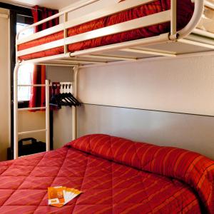 Hotels Premiere Classe Lyon Est Aeroport Saint Exupery : photos des chambres