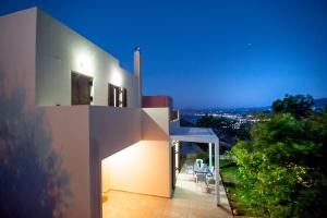 Villa Pomegrante