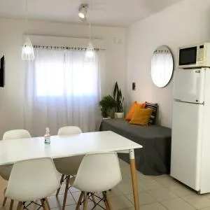 RIO 2 Departamentos Temporario con cochera - Hernando